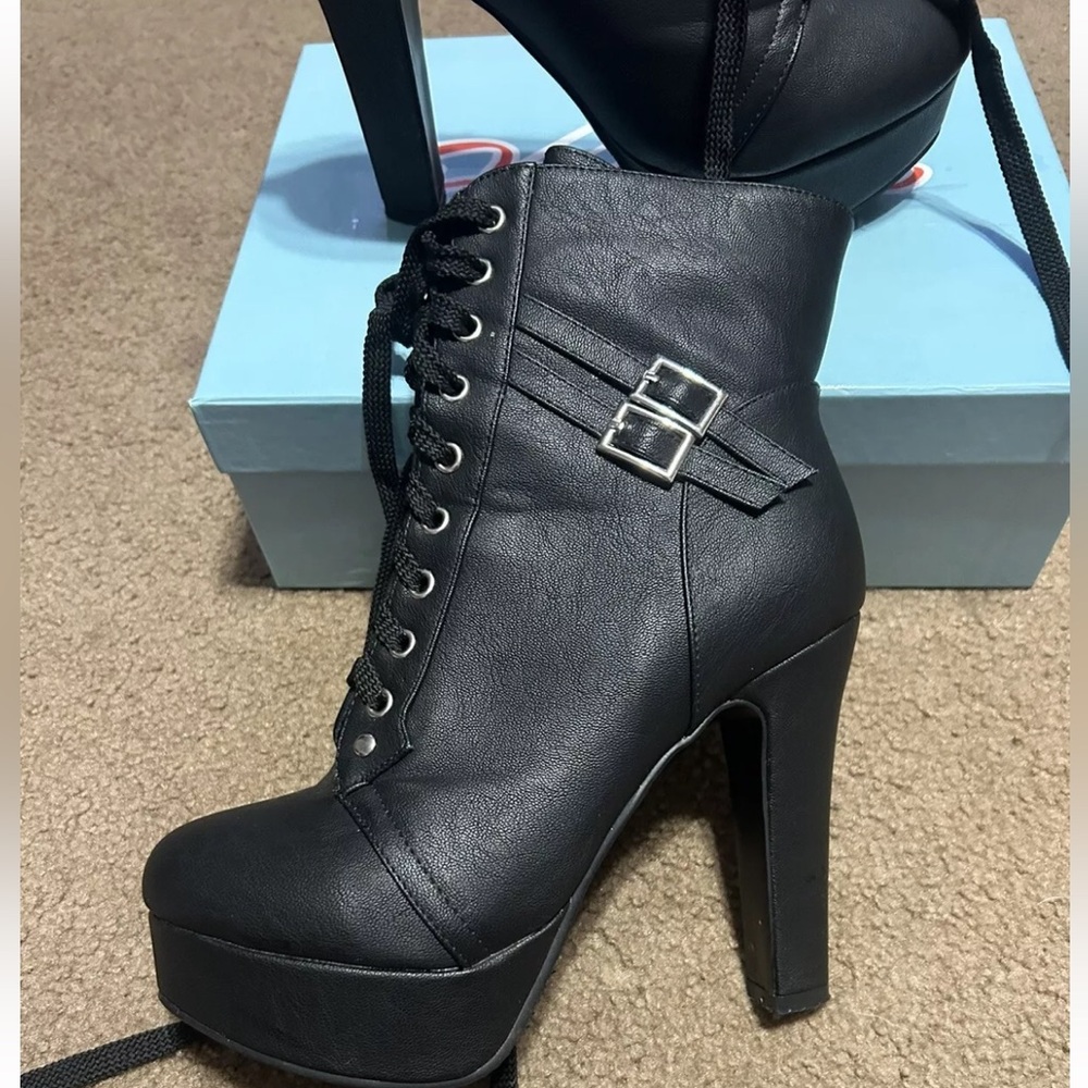 Women’s High Heel Boots